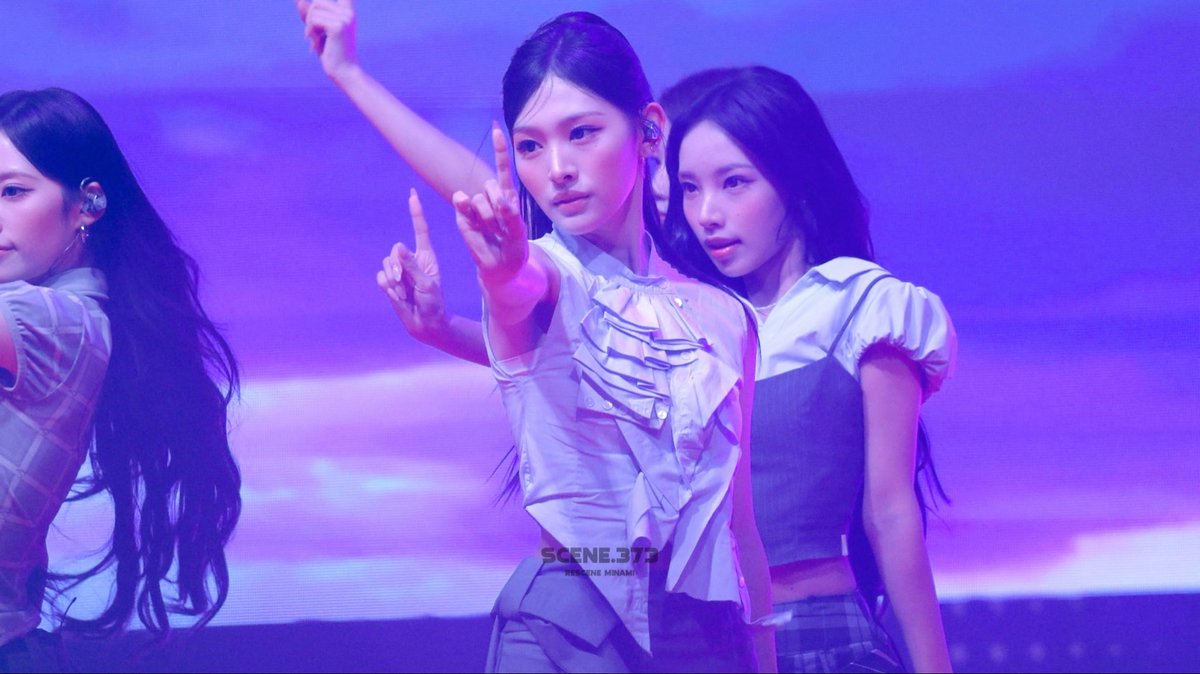 SCENE_373's tweet photo. [4K] RESCENE MINAMI 리센느 미나미 - "Runaway" 직캠 FANCAM, 260917 Dongguk University YOUNG CAMP

[4K] 🔗 https://t.co/MNRlWXSwCO

#리센느 #RESCENE #リセンヌ
#미나미 #MINAMI #ミナミ https://t.co/A1eyX1508Z