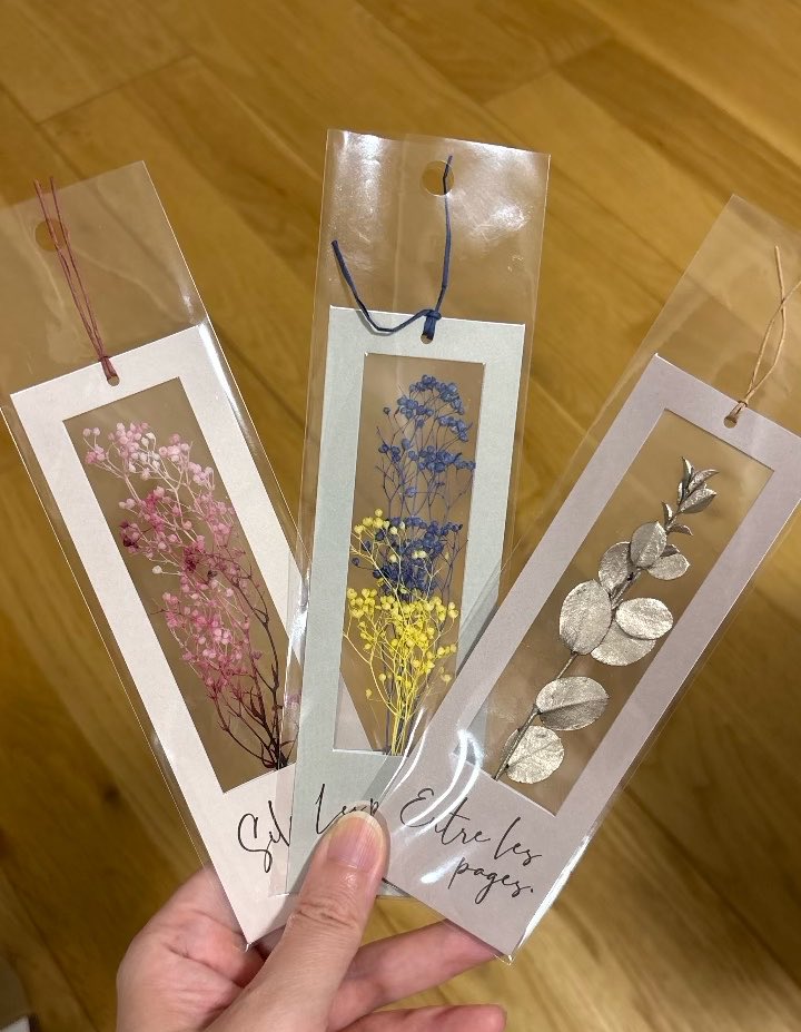 ym_book's tweet photo. 最近買ったブックカバーと栞( *´꒳`*)
可愛いとオシャレで使うのが楽しみ( *´꒳`*) https://t.co/qki8GF1afZ