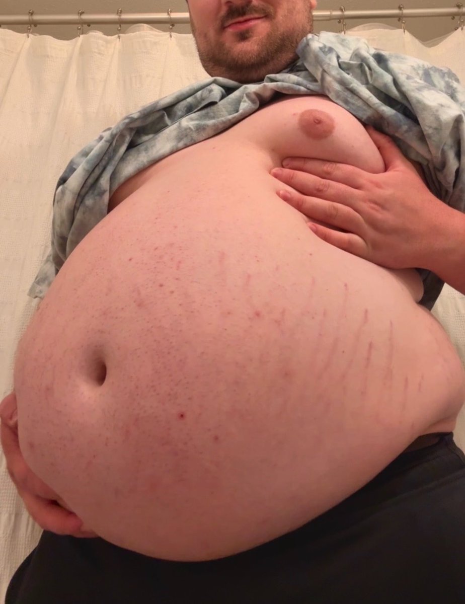 DallasRobin57's tweet photo. Gut is kinda getting heavy https://t.co/f24QzS62hV