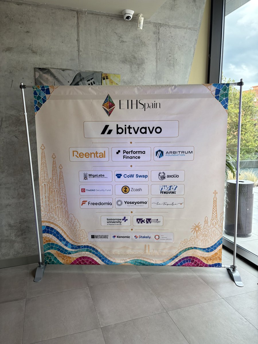 arnau_1234123's tweet photo. At #ethspain @ETHSpain_ @pudgypenguins https://t.co/ooe3IgYTJp