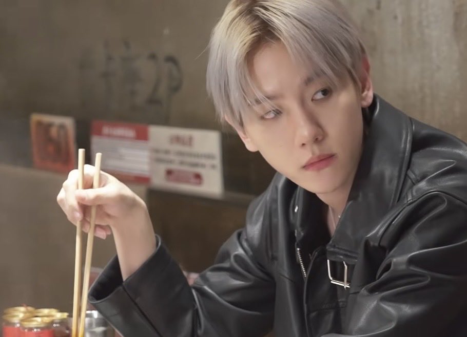 lightbaek131's tweet photo. ど天使な笑顔も冷たい視線も向けられたい https://t.co/WwEiWWl535