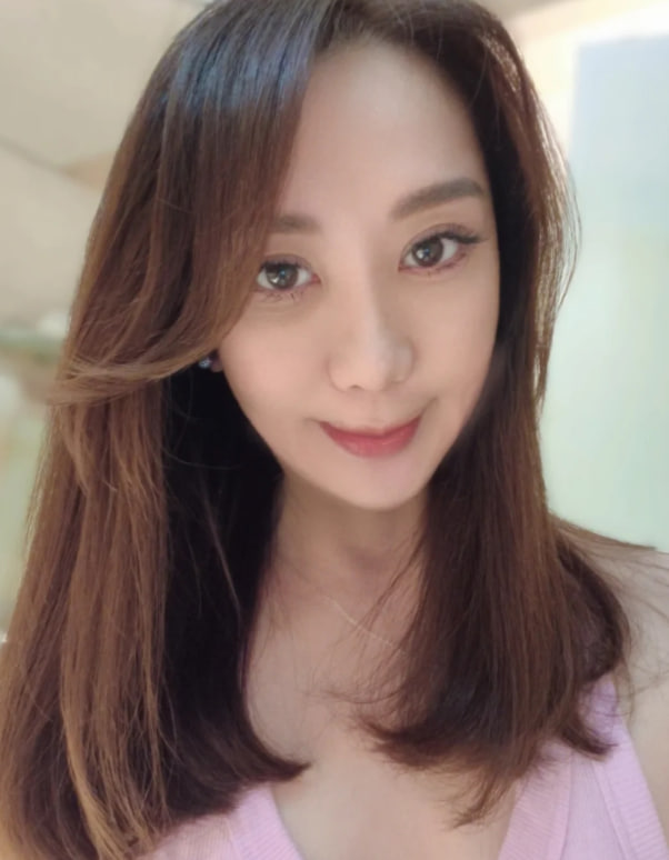 chenyuee917's tweet photo. 第一眼看到我的時候
你會想跟我認識嗎？ https://t.co/qLi03ubqJQ