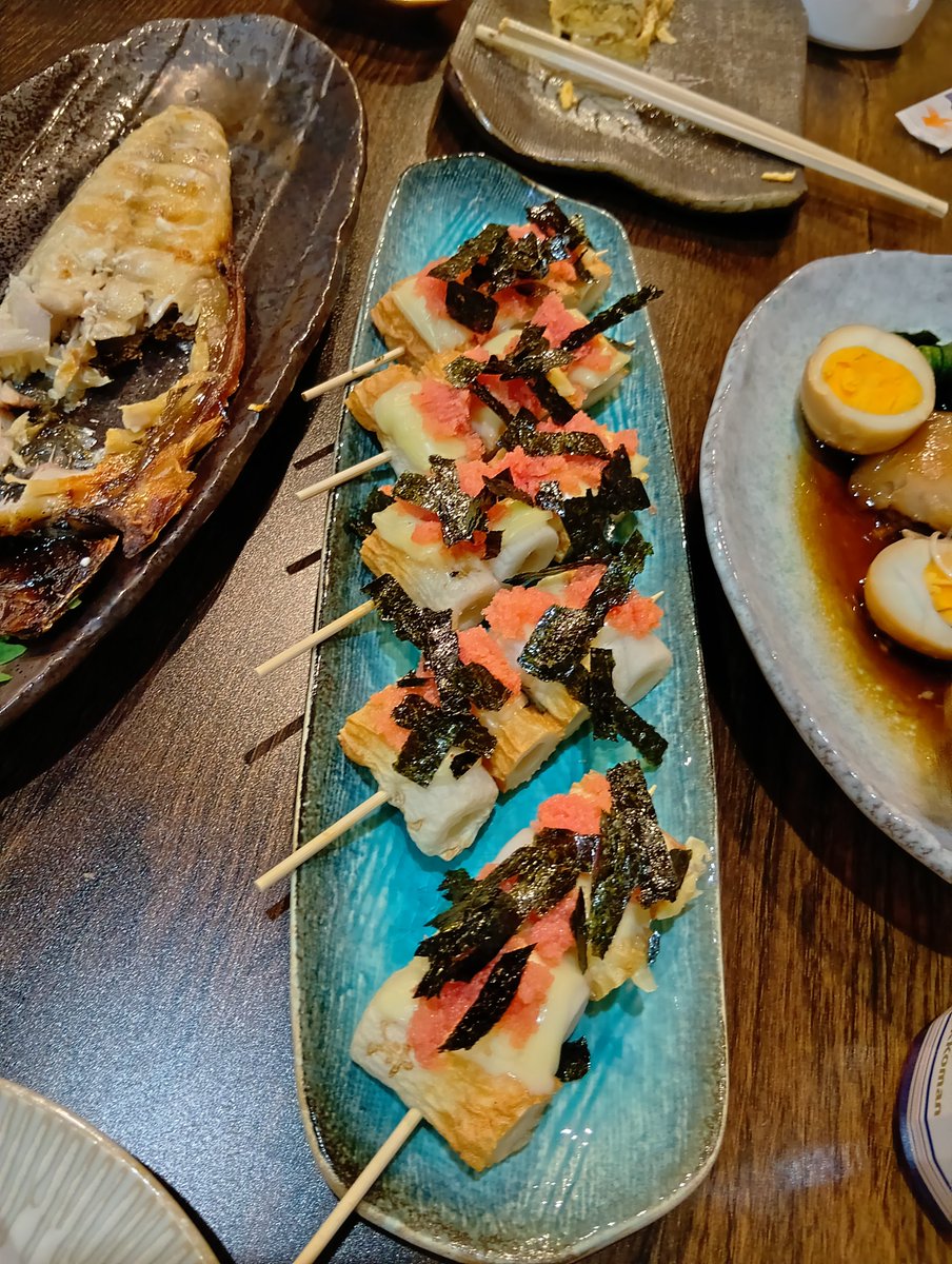 uramahi1225's tweet photo. 福島出張。
夜は郡山在住のベガルタ仙台サポーターの皆さんとの会食😊
美味しい食べ物を食べながらの一時は、楽しいものですね☺️
こちらの店には近くにある高校サッカーの超強豪校の指導者の方も通ってるそうです。
お集まりの皆さん、いつもありがとうございます🙂 https://t.co/Bp1Cm5swaJ