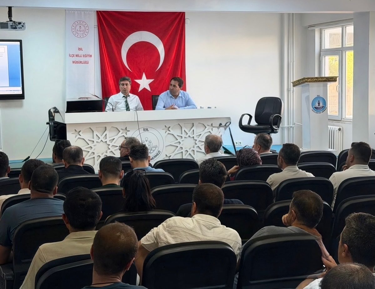 idilram's tweet photo. Rehber öğretmeni bulunmayan okullarımızın müdürlerine yönelik Şube Müdürümüz Mehmet BUDAK ve Kurum Müdürümüz Selman KARAASLAN’ın katılımlarıyla öğretmenlerimiz tarafından rehberlik ve özel eğitim hizmetleri kapsamında bilgilendirme çalışması gerçekleştirilmiştir. https://t.co/xgfxd755Kp