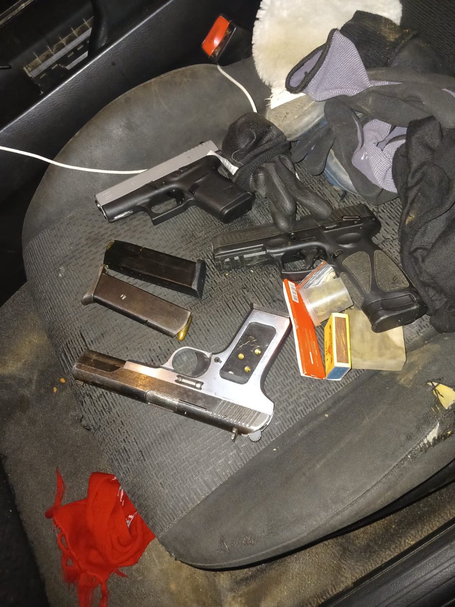 SAPoliceService's tweet photo. #sapsFS [CRIME INTELLIGENCE-LED OPERATION NETS FOUR SUSPECTS IN POSSESSION OF ILLEGAL FIREARMS AND AMMUNITION]

The Phuthaditjhaba #CrimeIntelligence Unit, in collaboration with the #PublicOrderPolice Unit, arrested four suspects from Qwaqwa and seized three illegal firearms, ammunition and a vehicle following an intelligence-driven operation.

On Wednesday, 16 September 2026 at approximately 21:00, police were summoned to a local filling station following information about two suspicious vehicles that had been parked at the premises for some time. The information raised concern as the area had previously experienced a series of business robberies at filling stations within Phuthaditjhaba.

Public Order Police members were activated, and upon noticing the police, one of the vehicles left the filling station. Police followed the vehicle and successfully stopped it. Four occupants were found inside.

The suspects and vehicle were thoroughly searched. Police discovered three 9mm pistols without serial numbers and 49 rounds of ammunition. All four suspects were immediately arrested and the vehicle was seized.

During further investigation, police were led to a property in Botshabela Village allegedly belonging to one of the suspects. A search was conducted, resulting in the discovery of additional R5 rifle ammunition and five rounds of pistol ammunition.

The four suspects, aged 32, 43, 44 and 45, have been charged with possession of illegal firearms and ammunition. They are expected to appear before the Phuthaditjhaba Magistrate’s Court on Friday, 18 September 2026.

The Free State Provincial Commissioner, Lieutenant General Thabang Lesia, welcomed the successful operation and commended the police members for their dedication in removing illegal firearms from the hands of criminals.

Lieutenant General Lesia urged community members to remain vigilant and report information about persons in possession of illegal firearms and ammunition to the police. Illegal firearms are frequently associated with serious and violent crimes and pose a significant threat to communities.

#FightingCrime #SAPS #GunsOffTheStreets #SaferCommunities ST

https://t.co/xIHycwjdSx