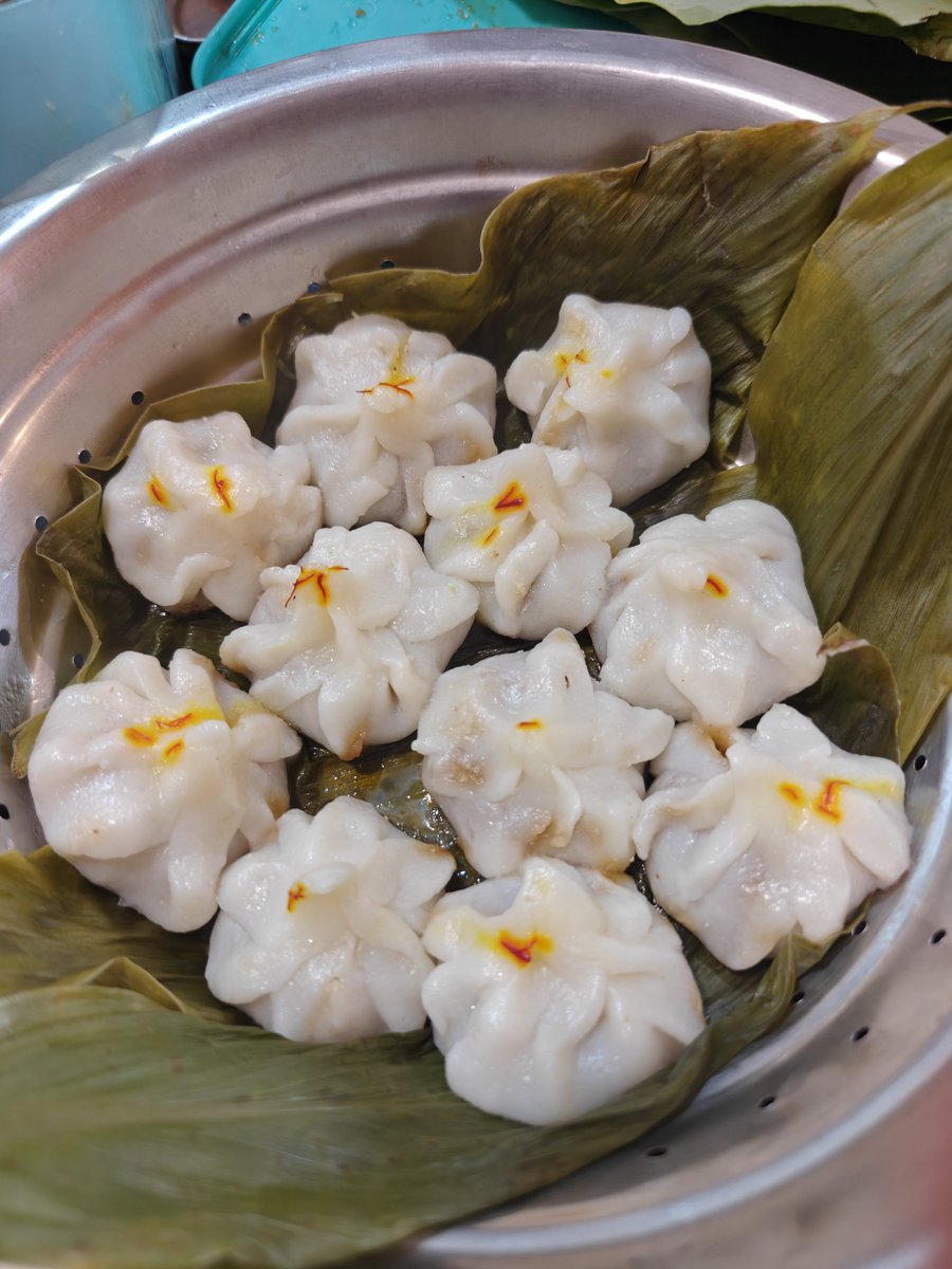 vitul369's tweet photo. One of the Best thing's of Ganesh chaturthi 😍😍😍 
Do you guys know the name of this? https://t.co/NtNHC0ESxr
