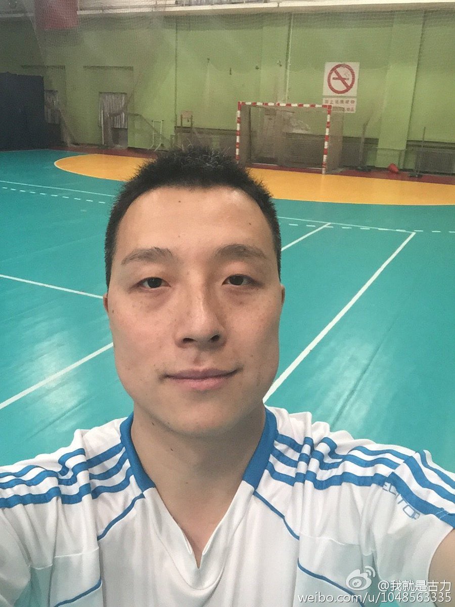 dochho0's tweet photo. 구리선생
-과목 체육
-축구 광팬
-학생들에게 인기 짱
-아재개그 좋아함

세돌선생
-과목 물리
-음침함
-사회에 찌들어있음
-모두의 기피대상

둘이 믹스커피 마시는 거 자주 목격될듯... https://t.co/2tZB3ngf8h
