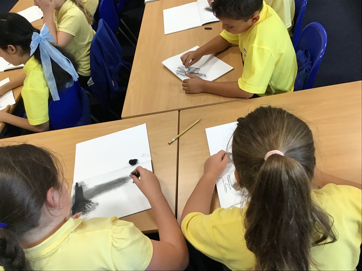 mrs_sshields's tweet photo. Year 5 have been experimenting with charcoal, oil pastels, and water colours in their art all about landscapes @HollinPrimary https://t.co/EYlSyET9qG