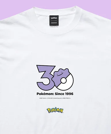 PokeGetInfoMain's tweet photo. 【ポケモン30周年】
本日12時からZOZOTOWNにてポケモン30周年記念ロゴTシャツの受注販売開始

✅Tシャツ1点につき限定ステッカー付属
✅1点ずつオリジナルBOXでお届け
✅一部デザインは順次販売開始

📅受注販売期間
9月18日(金)12時00分～12月15日(火)11時59分

💰販売価格
各3,960円(税込)

📏サイズ
キッズ100～160cm／S～XXXL

🔗ポケモン30周年ロゴ一覧
https://t.co/1r78DNcral

🔗特設ページ
https://t.co/3ov9qjosut