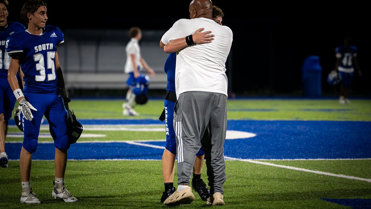 CoachMiklos's tweet photo. Got to make it over to @JaguarsBss after practice at the Dotte and see my 30’s…
Can’t express enough how Proud I am of this kid. Without going into details about it, We been “Processing this Process” over 2+ years and the “Work is Working”! 
 #DEAL @BraydenPirchQB https://t.co/1Iy75QBjx8