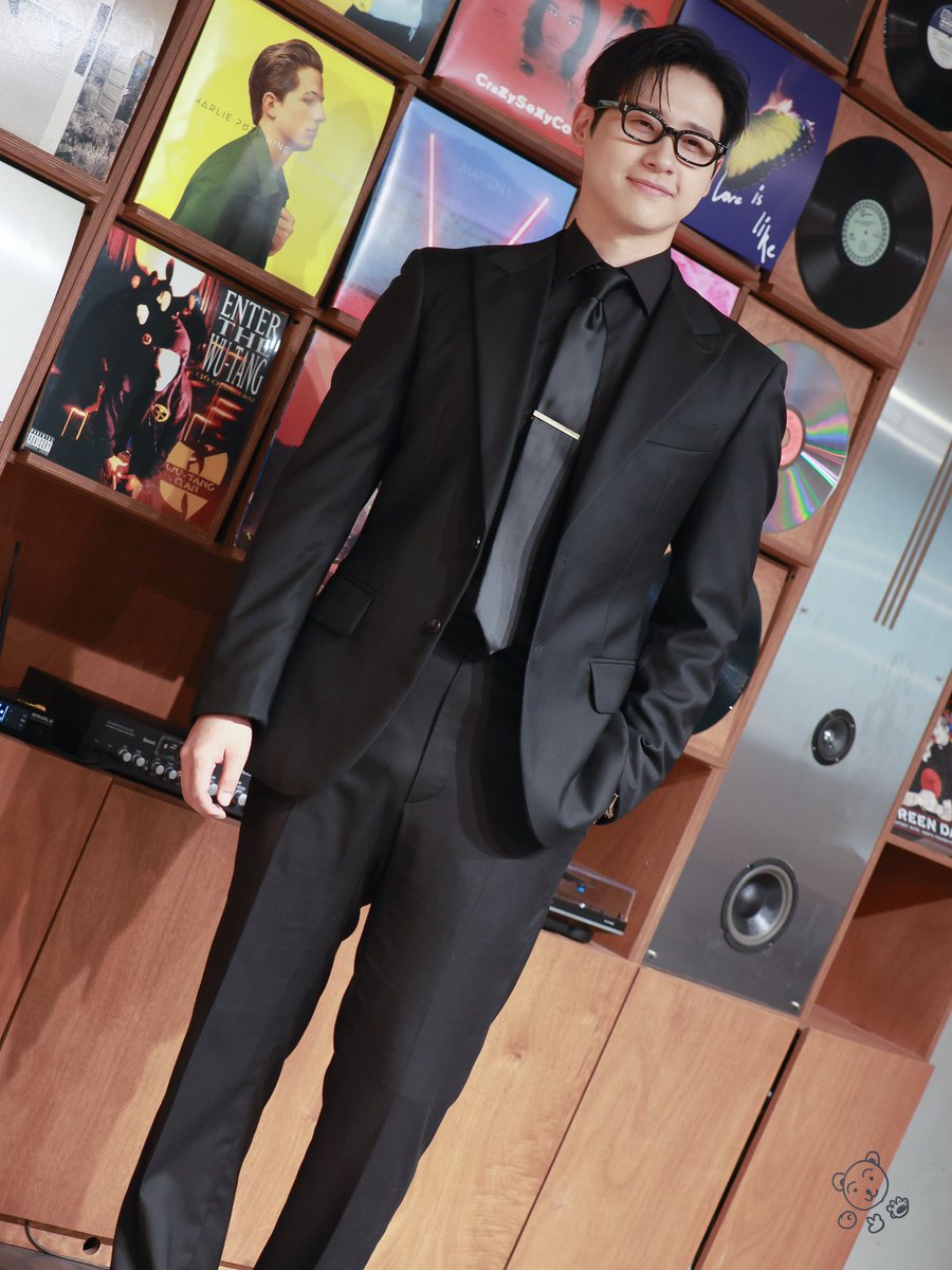 _hs0616 tweet picture