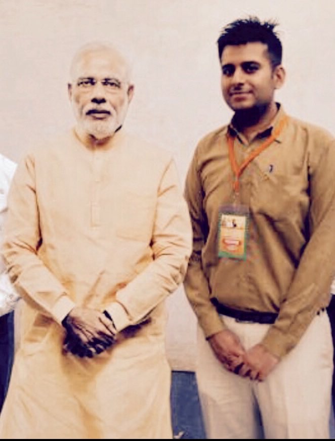 Dishank_09's tweet photo. देश के यशस्वी प्रधानसेवक श्री नरेन्द्र मोदी जी को जन्मदिन की हार्दिक शुभकामनाएं ।@narendramodi ji @PMOIndia https://t.co/C82OOVxFKQ