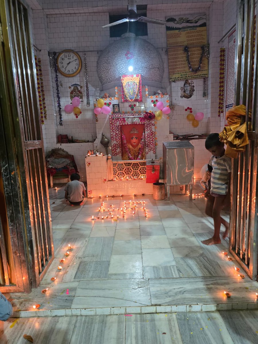 dproetawah's tweet photo. सेवा संकल्प अभियान आशीर्वाद का दीया के तहत ग्राम पंचायतो मे दीप प्रज्जवलन किया गया...@CDO_ETAWAH @DmEtawah @uppanchayatiraj https://t.co/7hnnaIMl8j