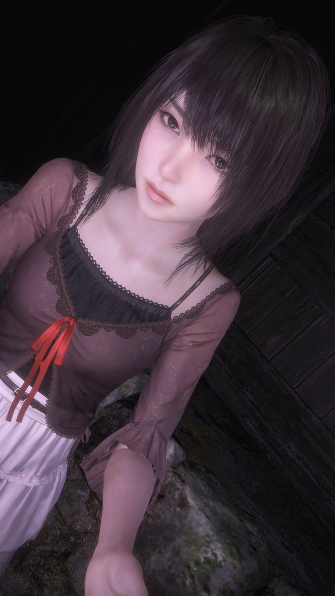 IhamsterI's tweet photo. 澪さんの胸のリボンにだけあるピョインなに？？
ある時とない時がある…と思いきや、ムービーシーンでもある時ある…今まで気づかなかった。 https://t.co/gXhB2olGEZ