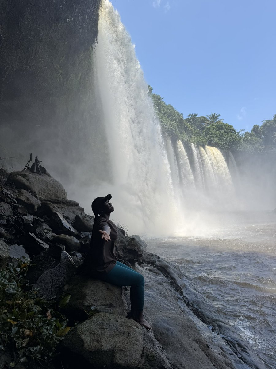 Efyakimora's tweet photo. OMG 😳… Nigeria 🇳🇬 is really blessed! 🙏🏾

I came across this incredible waterfall in Cross River State, and honestly, it reminded me so much of Victoria Falls in Zambia 🇿🇲.

📍Abokim waterfalls 

What surprised me most is how quietly this place sits in the middle of the forest. A natural wonder like this could be a huge attraction for West Africa, yet so many people may not even know it exists.

And getting there was an adventure of its own! 😂

4-hour road trip by public transport from Calabar to Ikom
50-minute motorcycle ride from Ikom to Abokim
And finally… Abokim Waterfalls!

After seeing this with my own eyes, I’ll keep saying it: Nigeria is blessed.

#waterfall #crossriver #nigeria #adventure #travel