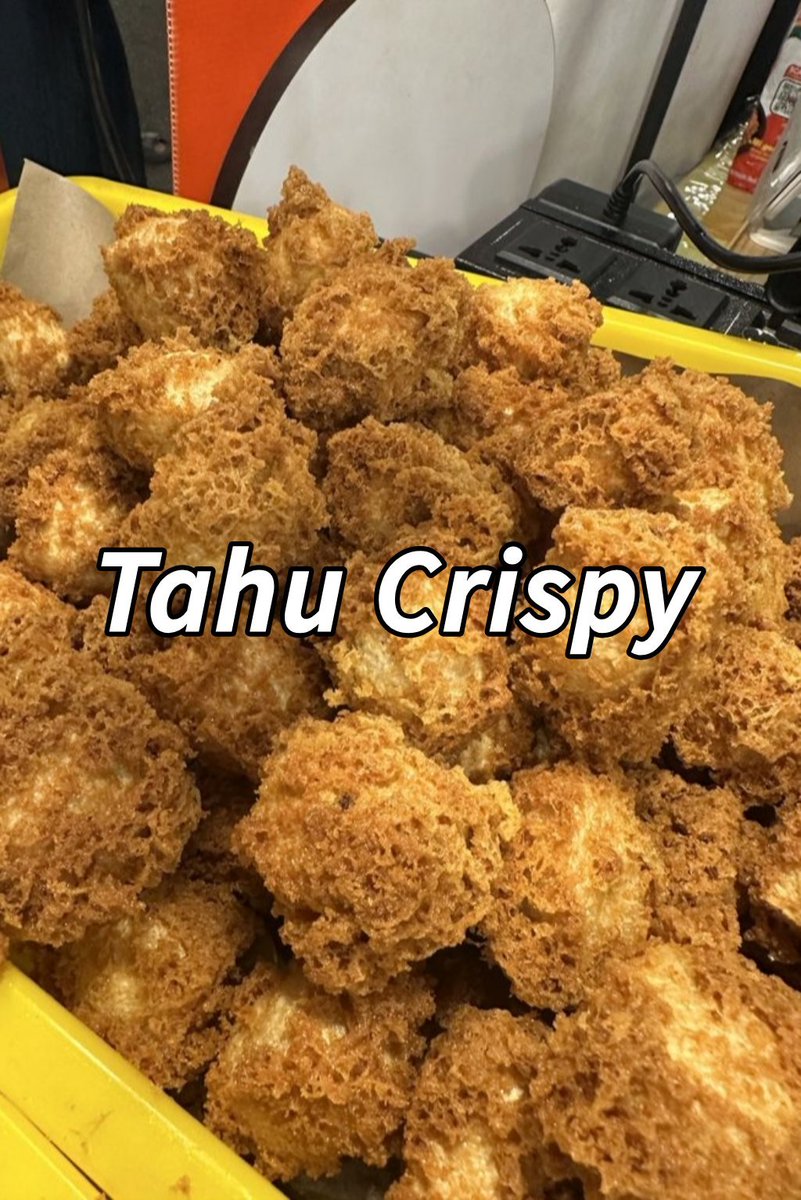skipbreakfast_'s tweet photo. kalo kamu cuma punya 10rb buat jajan, dari ke 4 jajanan ini kamu bakal beli apa? https://t.co/itym1nLBvl