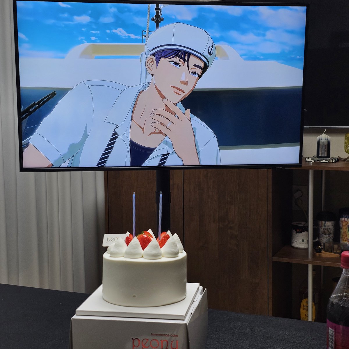 kim05240912's tweet photo. 🎂❤️💙 https://t.co/u4iXCVznbJ