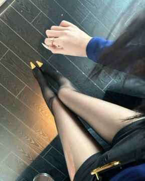 Brandon07785840's tweet photo. 今日超乖的 只是夹着回来 
 #反差婊 #母狗 #羞辱 #反差 #女神 #白富美 #偷情 #骚母狗 #女大 #女大学生 #媚黑 https://t.co/k3vqZopBk8