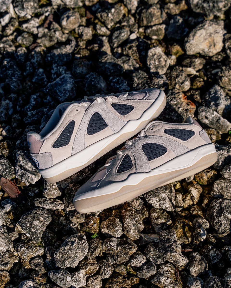 menscloset407's tweet photo. The highly anticipated Adidas Bad Bo 1.1 'ChalkPink' by Bad Bunny arrives Saturday, September 26, 2026 at 10:00 AM. 🌊

Hit our bio link to cop your pair on drop day!

#AdidasBadBo #BadBunnyAdidas #ChalkPink #SneakerRelease #BadBunnySneakers https://t.co/kb8qwruLE7