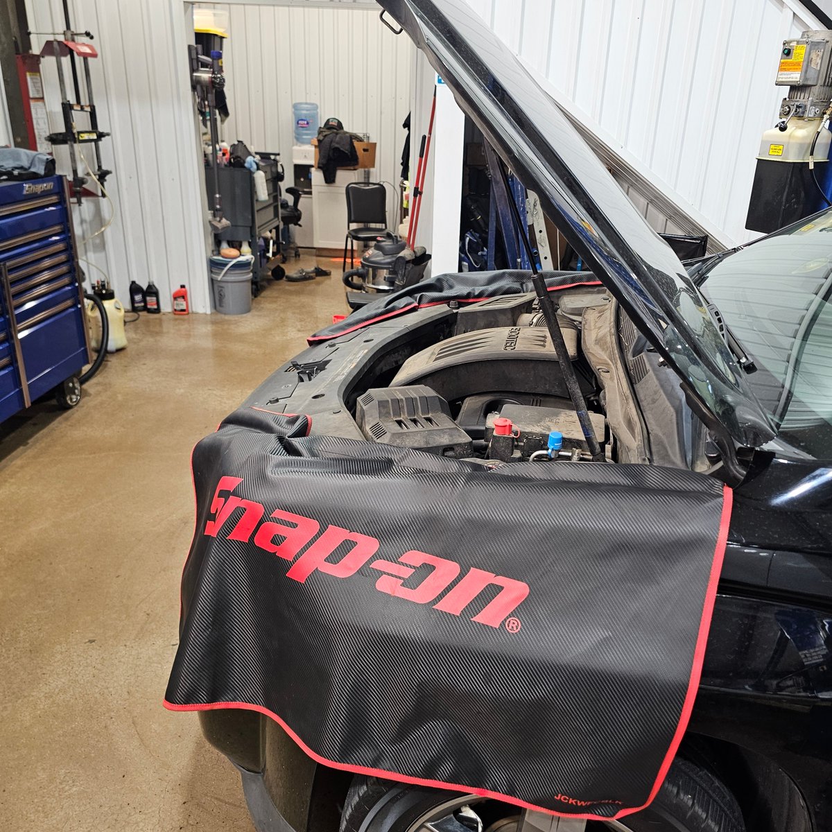RCAutoBA's tweet photo. Snap-on Tools skirts protect your vehicle in the shop! https://t.co/NZWm8jHYuq