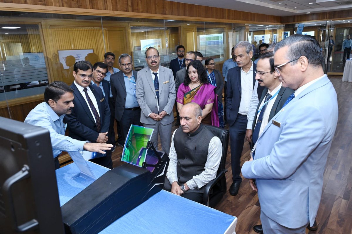 BEL_CorpCom's tweet photo. @SpokespersonMoD During his visit, he led the ground breaking ceremony for "ANANTA", a Centre for Deep Tech, at CRL- Bengaluru and also inaugurated " SANKHYA" , https://t.co/f6f26VRnA9
