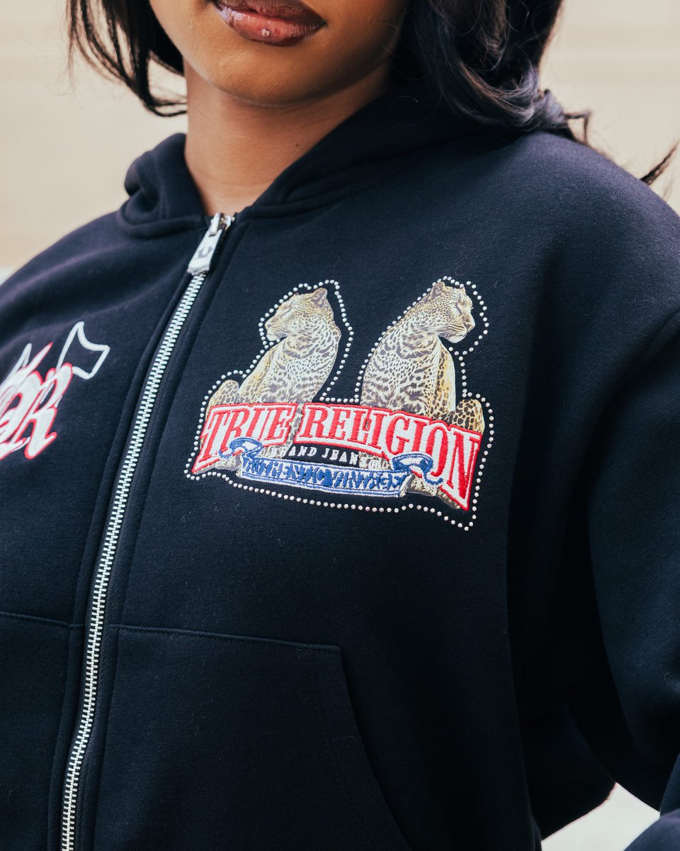 DTLRVILLA's tweet photo. It's getting cooler ladies. The #TrueReligion Crystal Varsity Relaxed Full Zip Fleece Set is available in-store and online. 

Link to True Religion: https://t.co/TwLJDRMUYi https://t.co/fuVTjHdyb6