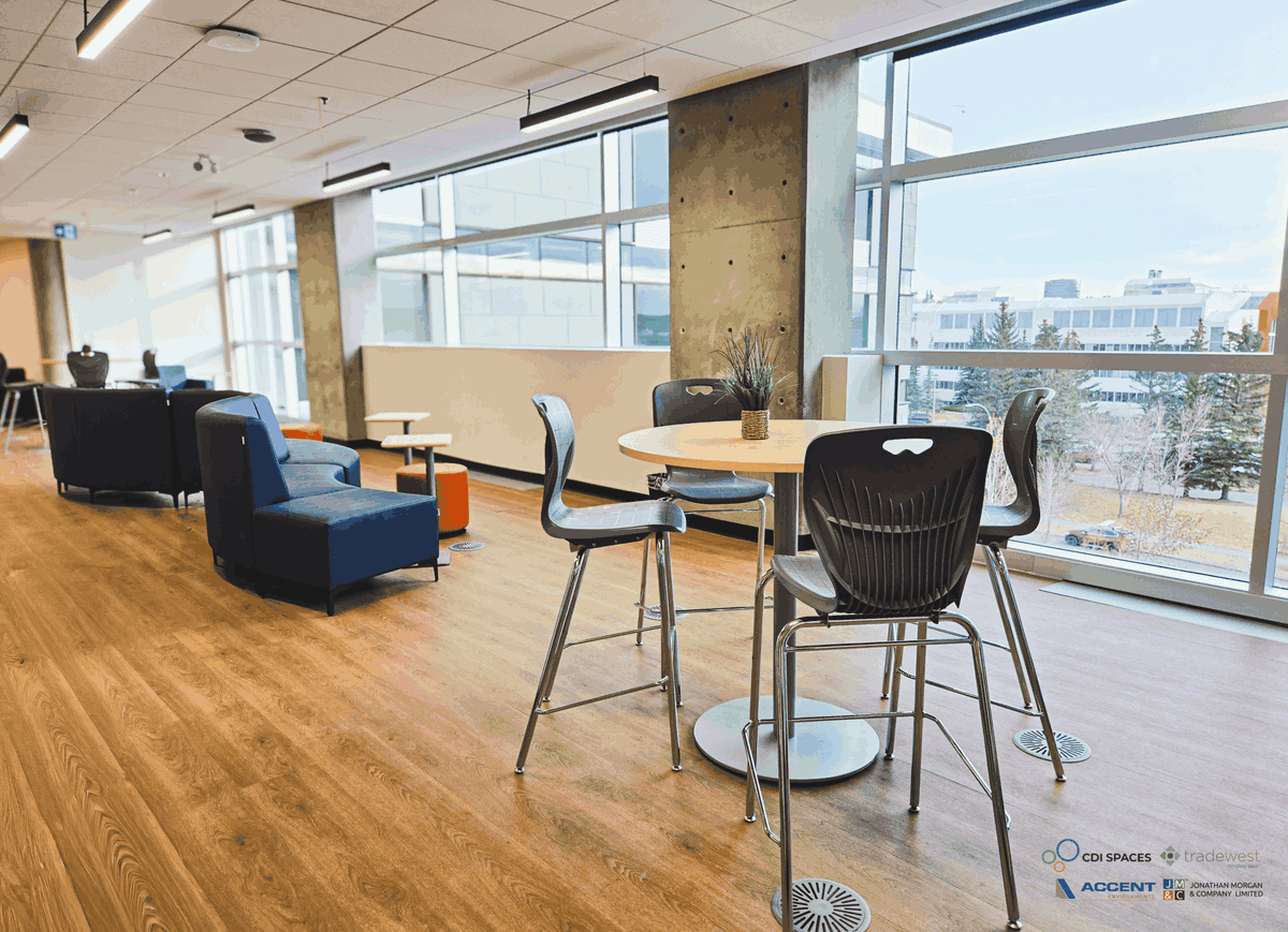 echoicspaces's tweet photo. Small class sizes, big ideas. That's the whole ethos at Fusion Collegiate. So when it came to furnishing their space, "standard classroom" wasn't going to cut it😊 

Learn more about the project: https://t.co/KHBh4srAy5 

#projectspotlight #creatingspaces #transforminglives https://t.co/pclgJT7U6T
