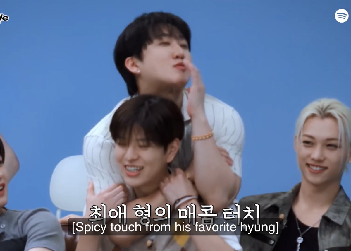 seungbinsource's tweet photo. changbin = seungmin’s favorite hyung 🤝 changbin = seungmin expert 🙂‍↕️🙂‍↕️ https://t.co/QbRyDS4Fkc