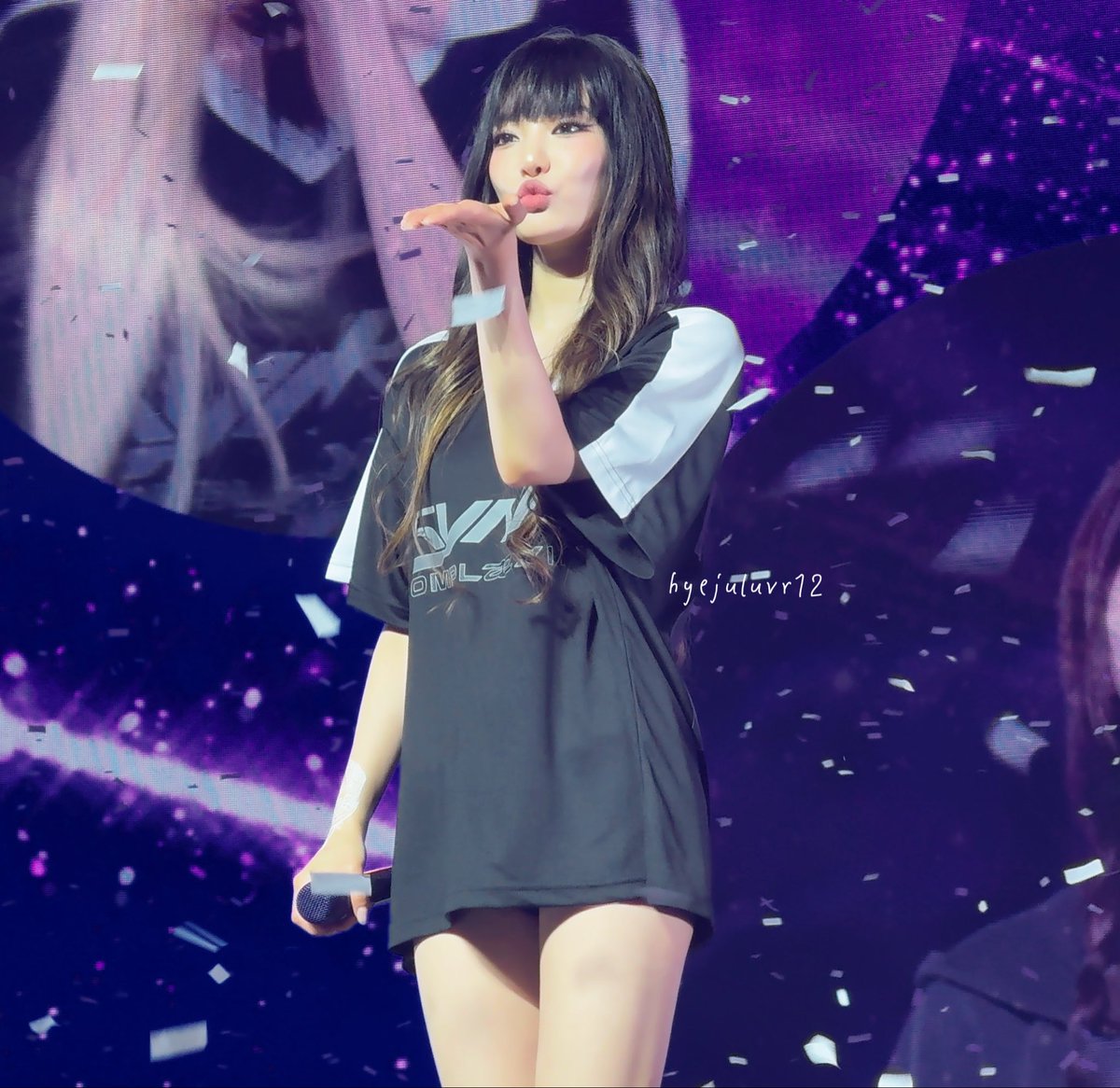 hyejuluvr12's tweet photo. 260915 🩷💜

#NINGNING #aespa
#닝닝 #宁宁 #宁艺卓 https://t.co/gKMpLeeTws