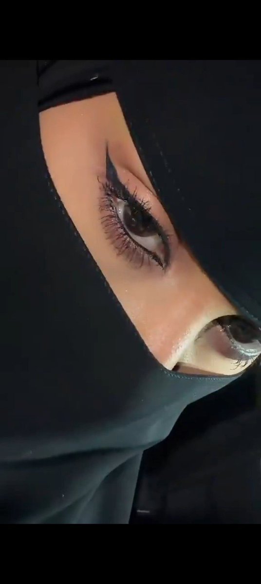 Talabentqahtan's tweet photo. كم زوجة تكفي الرجل ❣🔥؟.... https://t.co/k2KoC1EEJK