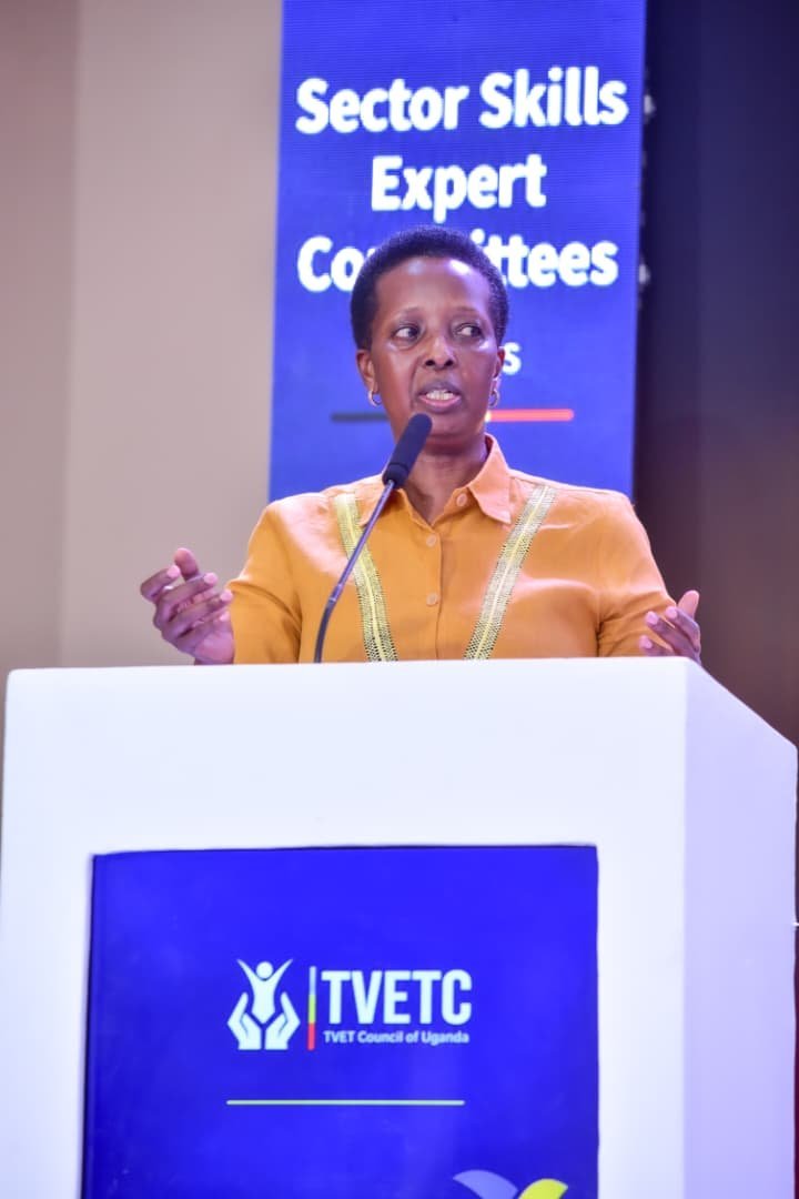 RedPepperUG's tweet photo. JOBLESS GRADUATES ALERT! 

Gov’t Warns @TVETCouncilUg Bosses Over Useless Courses 

Details here 👇 

https://t.co/T7NZx93R4o https://t.co/N5tOTt4pNz