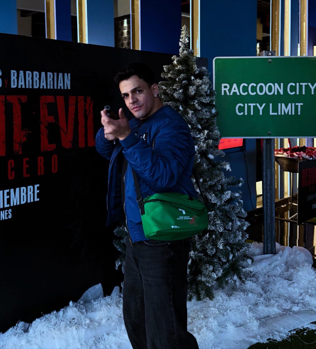 johnnysflicks's tweet photo. I thoroughly enjoyed watching #ResidentEvil last night. As a longtime fan of the video games, I can confidently say that the adaptation met my expectations. Zach Cregger skillfully captured the essence of playing  the games while weaving an original yet compelling story. https://t.co/QmM2LVXaDT