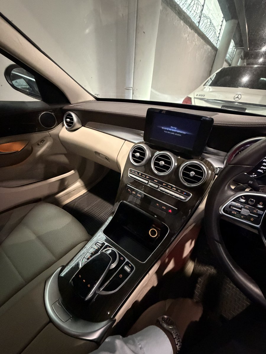 dklaston's tweet photo. For the love of low mileage cars…this 2018 local spec c200 has done only 2,900kms… 
But kuna watu bado watasema it’s not possible 😅… as if gari ilikua yao. https://t.co/0wjDQ9Yhfj