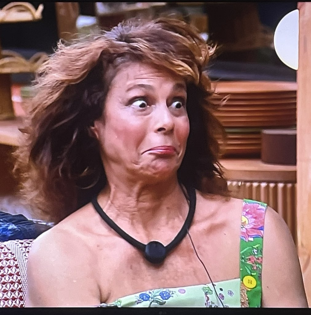 monni_tuiteira's tweet photo. Mil se vitimizarão ao seu lado, 10 mil tentarão eliminá-los, MAS ELES NÃO SERÃO ATINGIDOS!!! Meu Caps Favorito 🙃 #AFazenda18 #AFazenda https://t.co/3karoT67K6