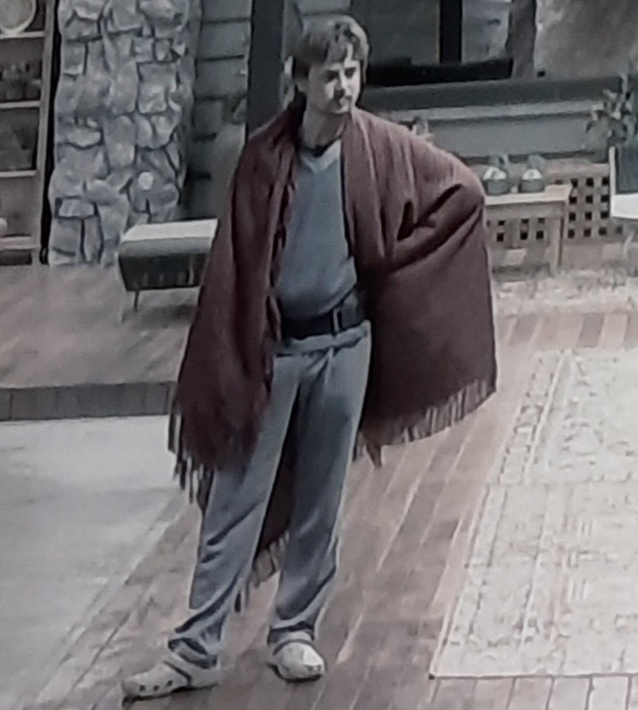 monni_tuiteira's tweet photo. Mil se vitimizarão ao seu lado, 10 mil tentarão eliminá-los, MAS ELES NÃO SERÃO ATINGIDOS!!! Meu Caps Favorito 🙃 #AFazenda18 #AFazenda https://t.co/3karoT67K6