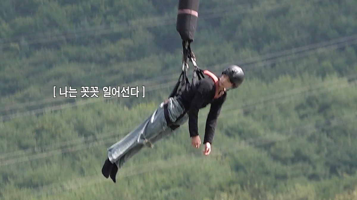 codenamenyang's tweet photo. @baeksangarii 라 난이거보고진짜 기절하는줄알았어
각도기로재봤는데180도나옴 https://t.co/iPjq4Qbd5j