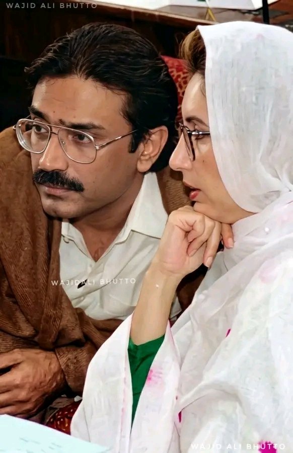 SaiFAli91020693's tweet photo. "The strength of a union that continues to inspire. Power and grace, defined. #BhuttoZardari #IconicCouple #PakistanPolitics"
#FaisalMirDigitalTeam https://t.co/MRrsF30zF7