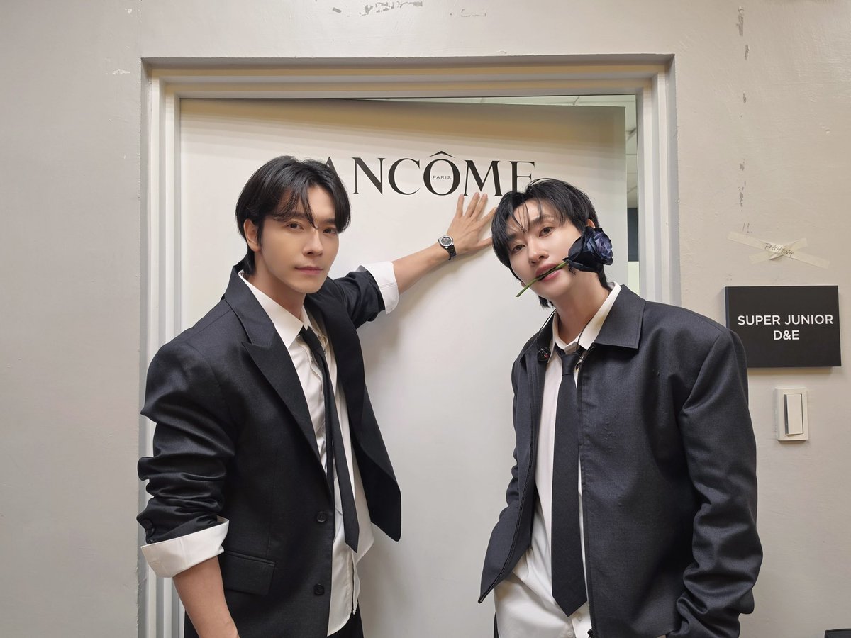 dragonggf's tweet photo. 하…
 Sexy… 제발 https://t.co/bFxcpfnrbR