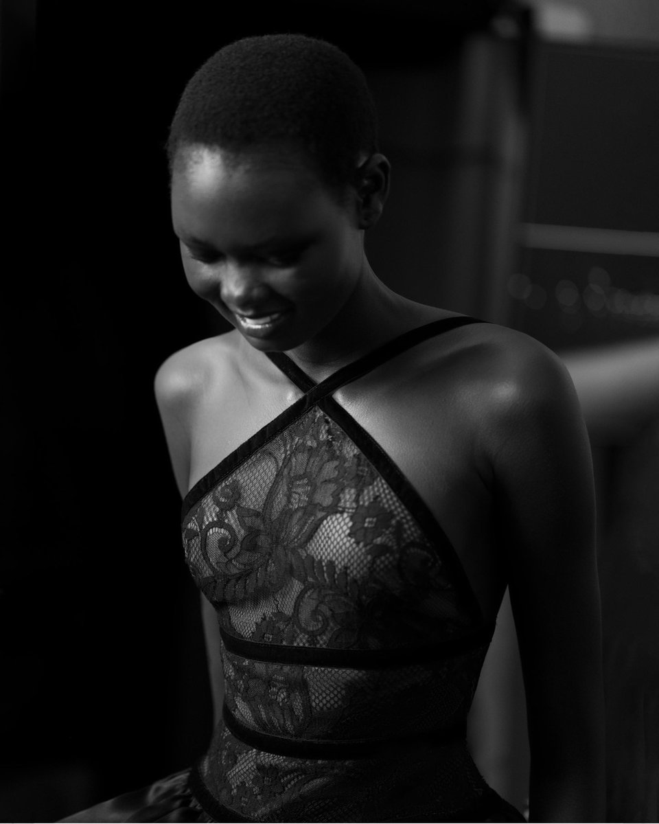 ElieSaabWorld's tweet photo. ELIE SAAB Ready-to-Wear Fall Winter 26-27

Available to shop in boutiques

#ELIESAAB
#ELIESAABREADYTOWEAR
#ESRTW27
#PFW https://t.co/MSWHsACXgV