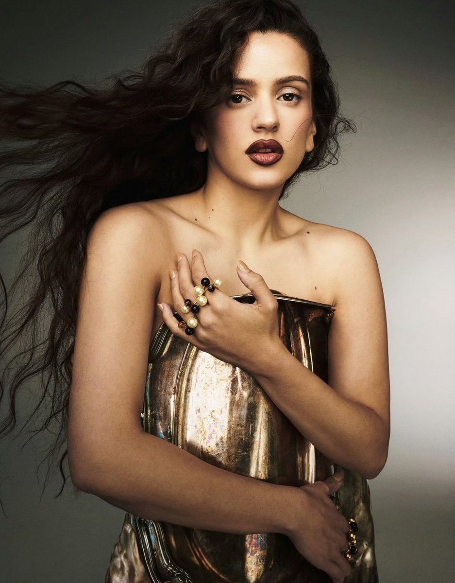 RosaliaAwards's tweet photo. ROSALÍA (31) surpasses Pablo Alborán (30) to become the second most nominated Spanish artist in history at the #LatinGRAMMYs https://t.co/oGwb8jlISy