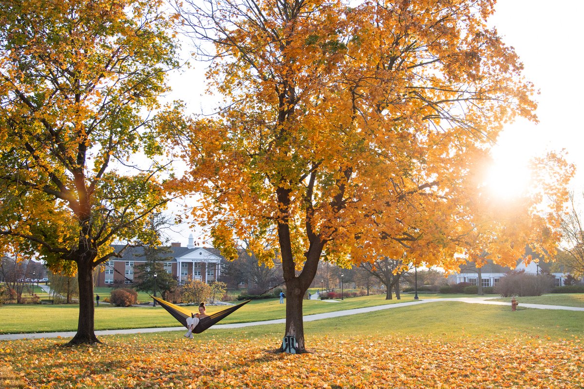 tayloru's tweet photo. Fall is just around the corner and it’s one of our favorite times to welcome you to campus!

Experience Taylor through a personal visit or during one of our upcoming visit events: September 24–25, October 22–23, or November 5–6. Explore campus, meet our students and faculty, and get a firsthand look at how we’re pursuing Life to the Full.

We’d love to see you this fall! Click the link below to plan your visit.

https://t.co/hWoO9PBYWG

#tayloruniversity #tayloru #tulifetothefull