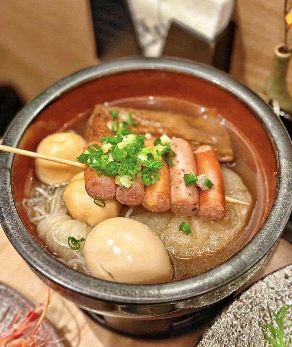 LizabethMezcv's tweet photo. Midnight is when the best comfort food happens—steaming rice with braised pork, a warm bowl of miso, and that quiet hum of the diner that feels like a hug. https://t.co/MoZjNMaaEb