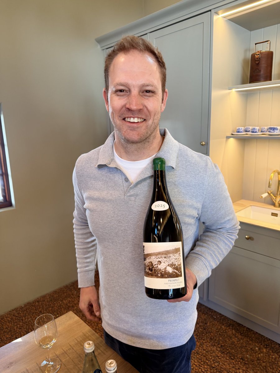 Winbeebee's tweet photo. People @diemersdalwines is just a class act - a new exciting range #Prospect Sauvignon Blanc, Barbera &amp; seductive sweet (from Sauvignon of course!). Well done @emilejoubert @diemersdal Only available from the tastingroom. https://t.co/CiHXeGsZo2