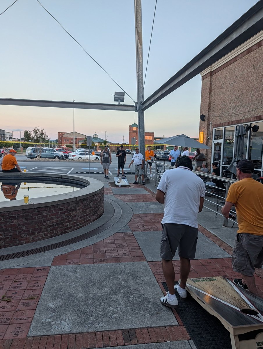 beefobradyskpt's tweet photo. ANNOUNCEMENT 📢📢📢

We now have professional grade cornhole boards!
Come try them out this Thursday!

$5.00 Entry fee cornhole tournament starts @ 6:30!!

Bring your own bags and try them out on these new boards! https://t.co/sRLBHRoyUu