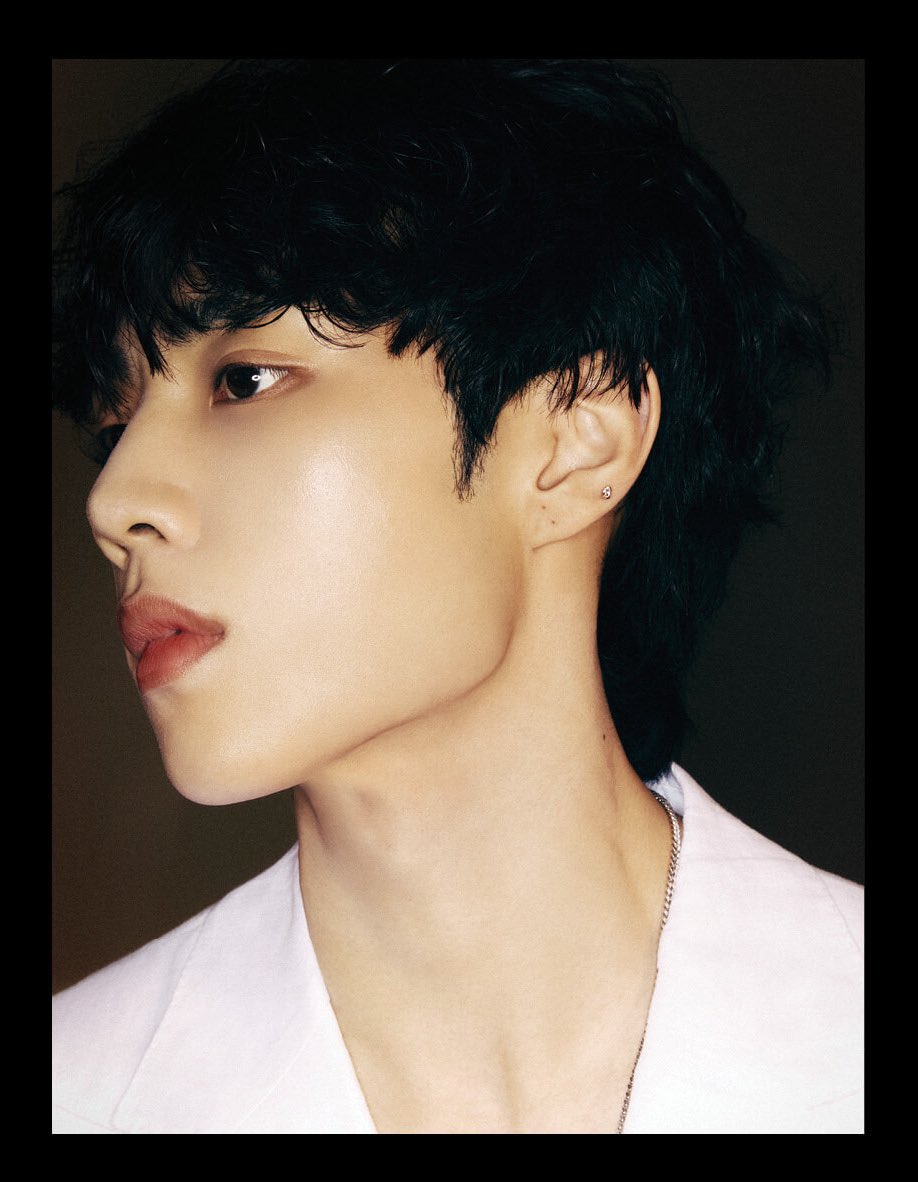 dxtsxnwxx's tweet photo. 잘컸다 https://t.co/vt7I9jE6j1