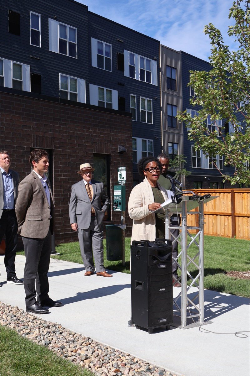 D4Commish's tweet photo. I’m so grateful to see new homes coming to Longfellow! Snelling Yards Apartments are 2 and 3 bedroom units for veterans, voucher holders, and lower income families. Hennepin County’s housing and environmental based funding helped make this public-private partnership possible. https://t.co/mRnNge6K0m