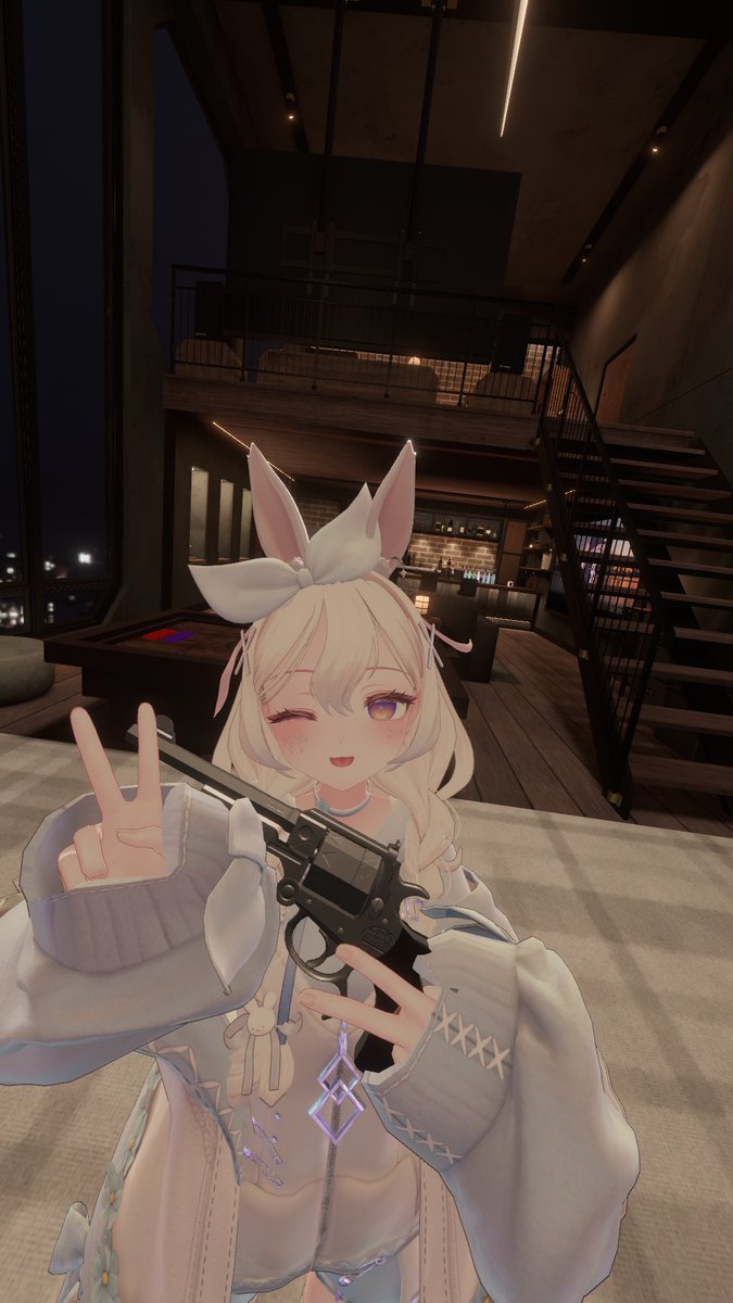 taichouVRCsabu's tweet photo. 武器導入して遊んでる\( ॑꒳ ॑ \三/ ॑꒳ ॑)/ https://t.co/fh3PeKuQpe