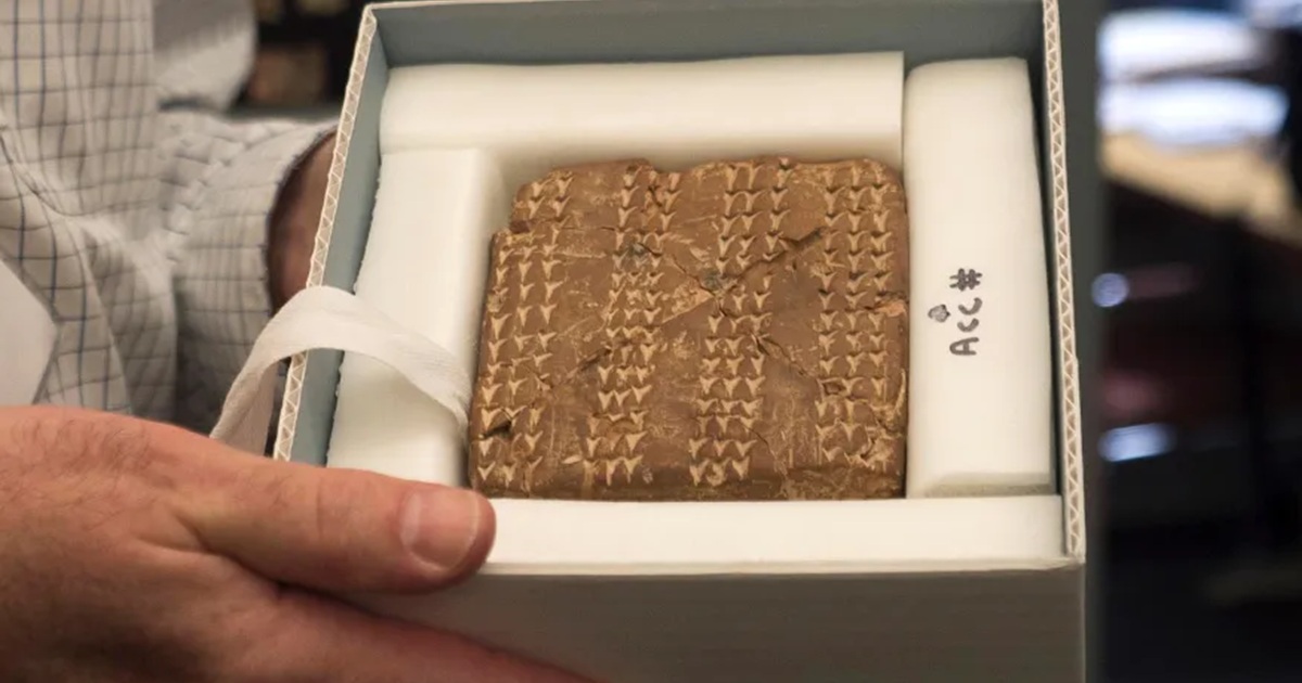 SyriacPress's tweet photo. Scientists read 4,000-year-old Assyrian letter without opening its clay envelope
#Cuneiform #Archaeology #AncientAssyria #DigitalArchaeology #AncientLetters #BethNahrin #Mesopotamia #Suraya #Chaldean #Syriac #Assyrian
https://t.co/uQZdHY5ftC https://t.co/d5oOkvpPi7