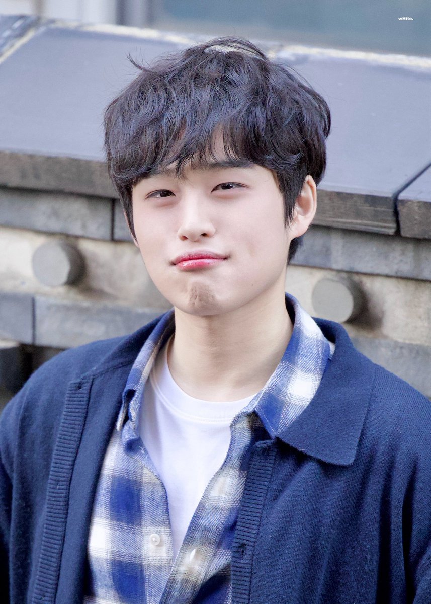 sksmsthtpwlzhzh's tweet photo. 네 입술을 봐
잘못그렷겟냐 https://t.co/BNFYcmg61Q