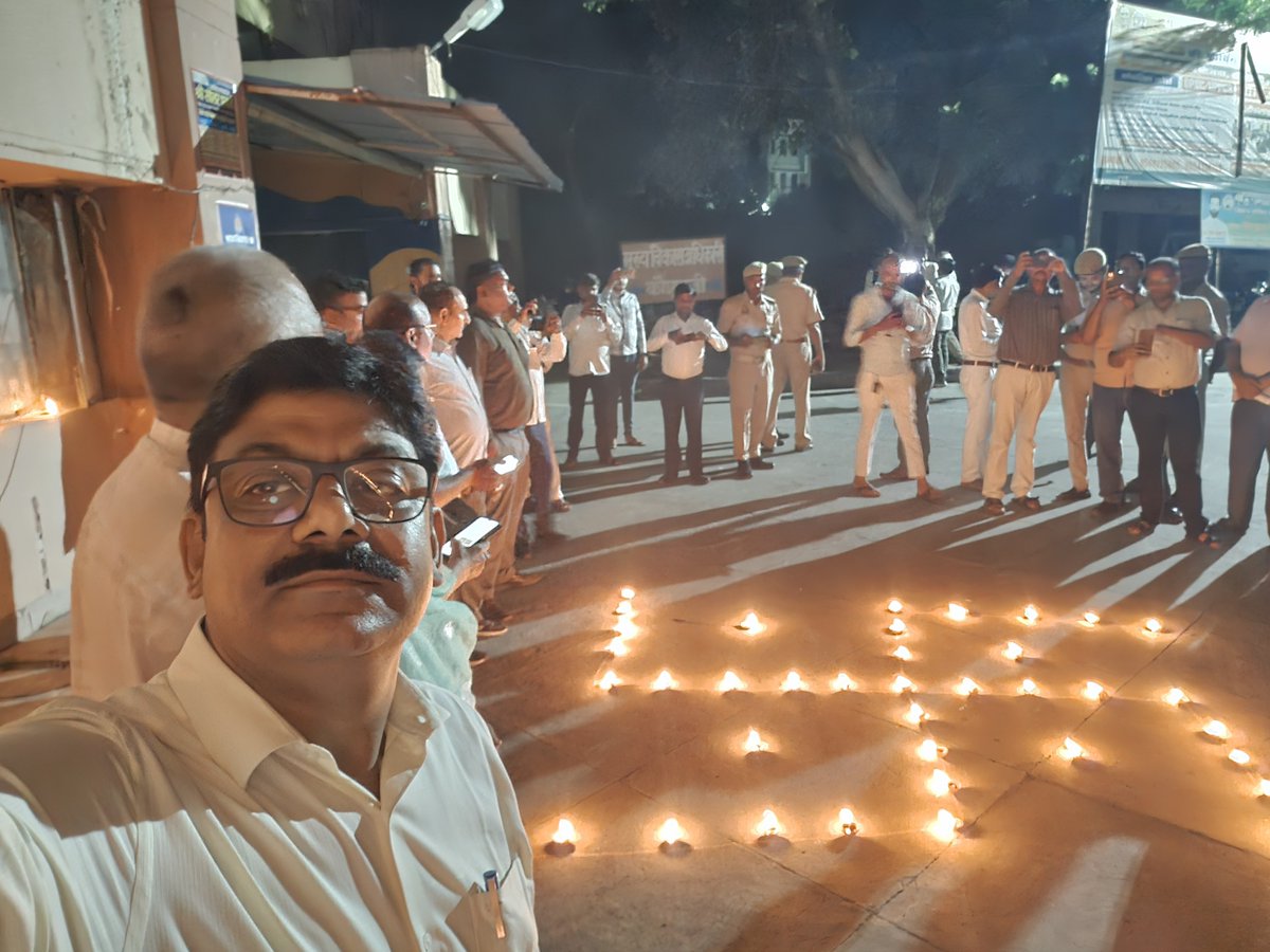 icdsKaushambi's tweet photo. #आशीर्वाद_का_दिया 
संतोष श्रीवास्तव
जिला कार्यक्रम अधिकारी
कौशाम्बी।
विभाग-ICDS https://t.co/l8RIYRsIYv